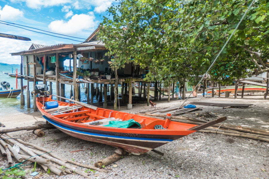 barque village pecheurs dan sawit - chumphon