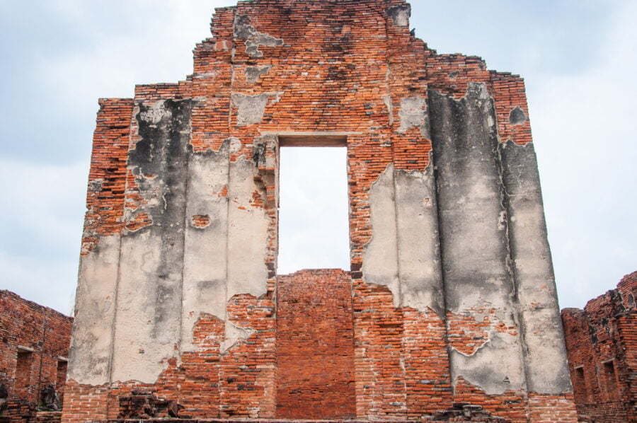 facade sala chom thong wat phra si sanphet ayutthaya