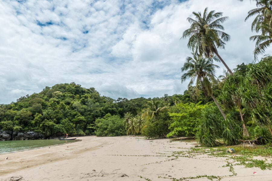 lokkam bay dan sawit - province chumphon