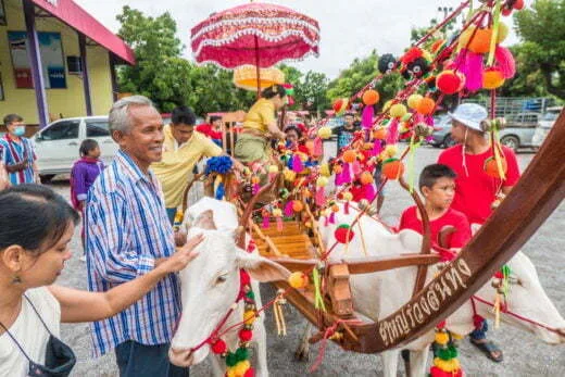 kathina ceremony cart kanchanaburi