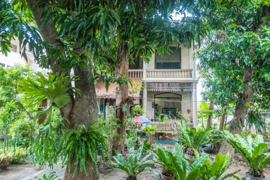 beautiful house and garden old town kanchanaburi