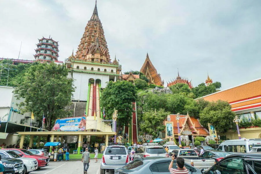 parking wat tham suea kanchanaburi