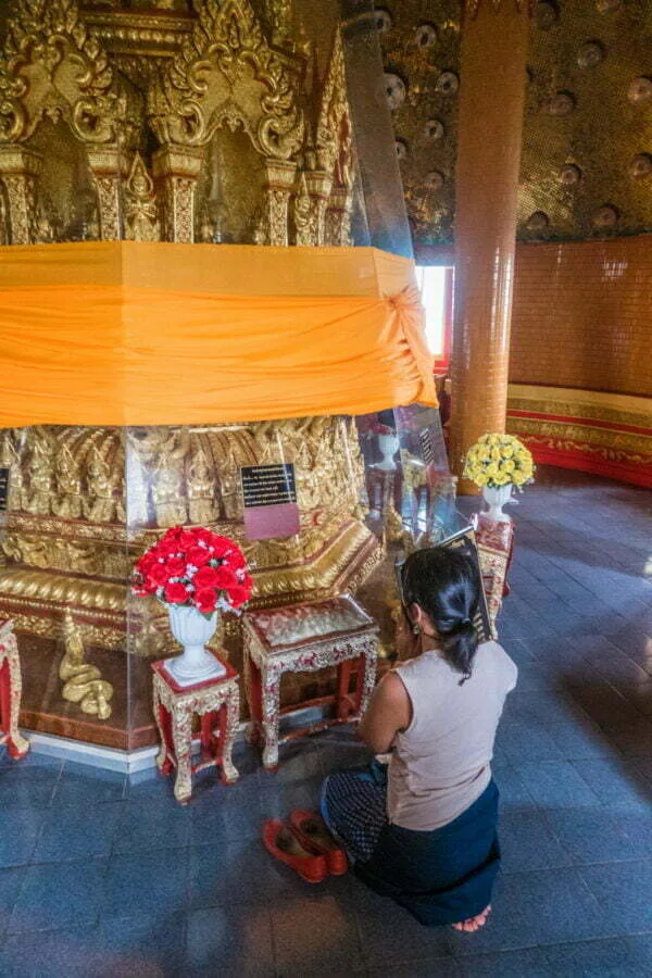 prayer wat tham suea kanchanaburi
