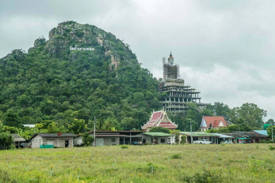 overview Wat Tham Khao Laem kanchanaburi