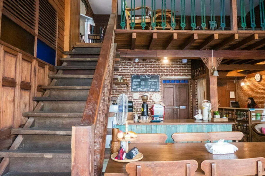 rustic river chiang mai interior