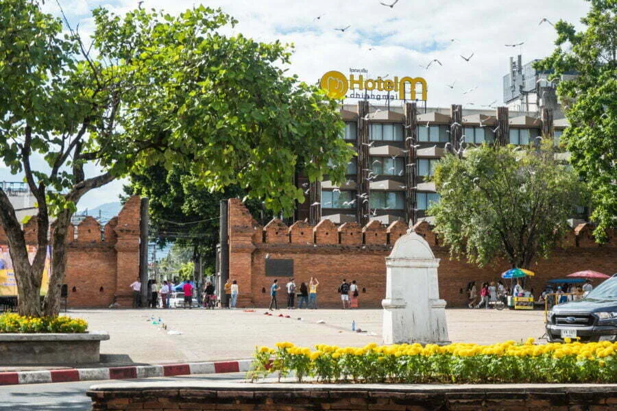 tha phae chiang mai gate square