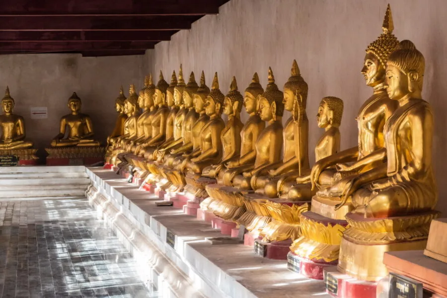 alignment buddhas wat phra sri rattana mahathat - phitsanulok