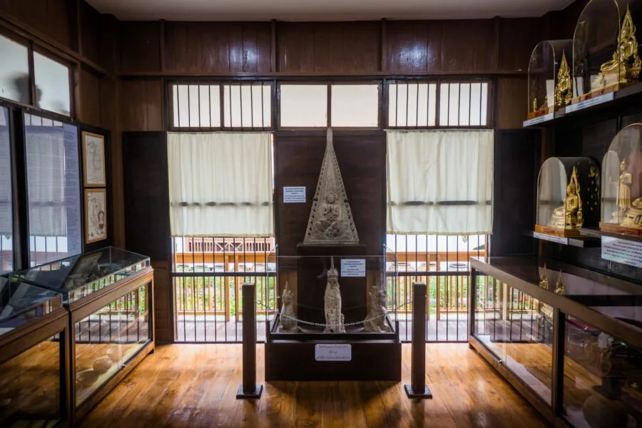 buddhas building 2 sgt thawee phitsanulok museum