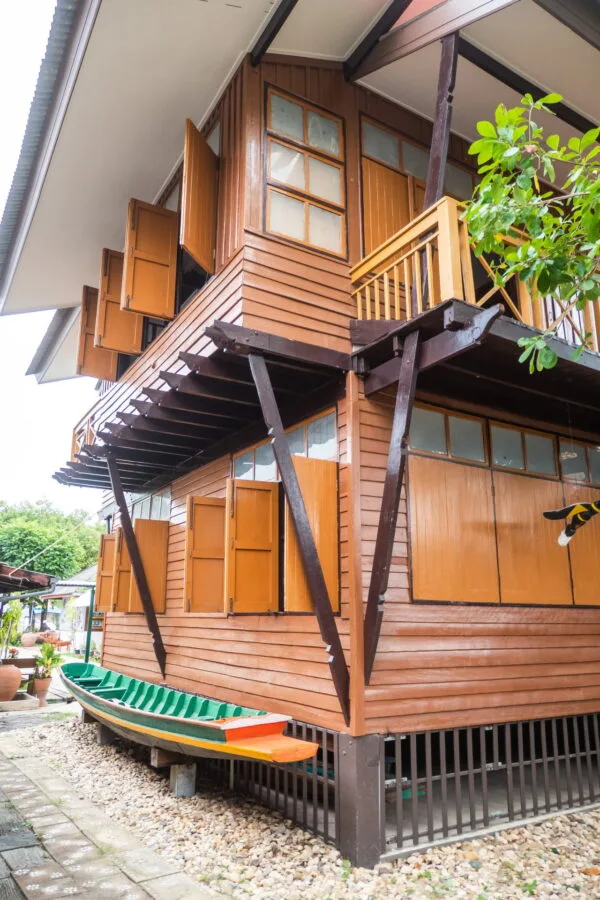 exterior building 2 museum sgt thawee phitsanulok