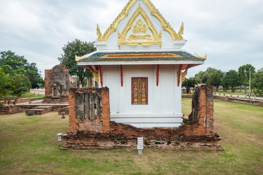 new and old viharn wat chula manee phitsanulok