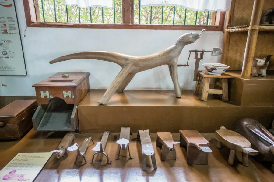 coconut opener sgt thawee phitsanulok museum