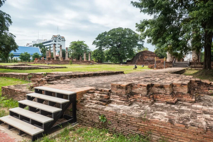 wat wihan thong historical site phitsanulok