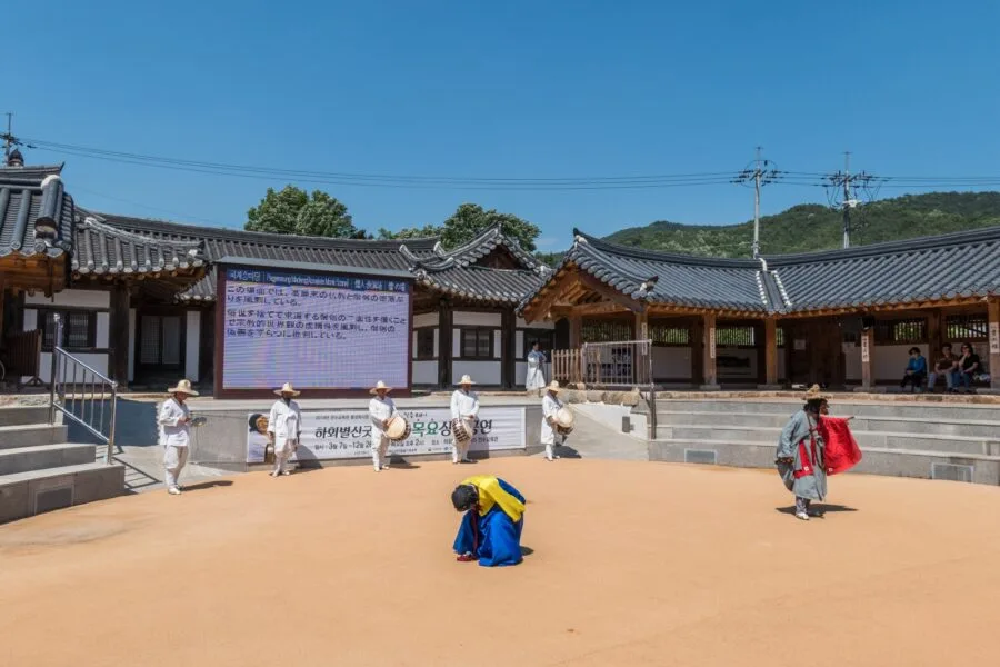 traditional dance hahoe masks