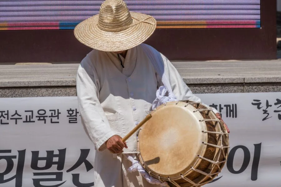 traditional dance hahoe masks