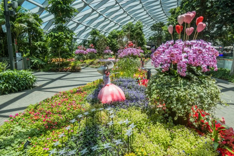 floral decorations jewel changi airport singapore