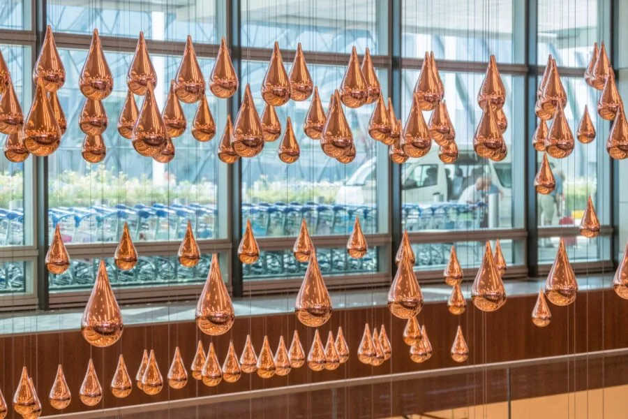 detail kinetic rain changi airport singapore