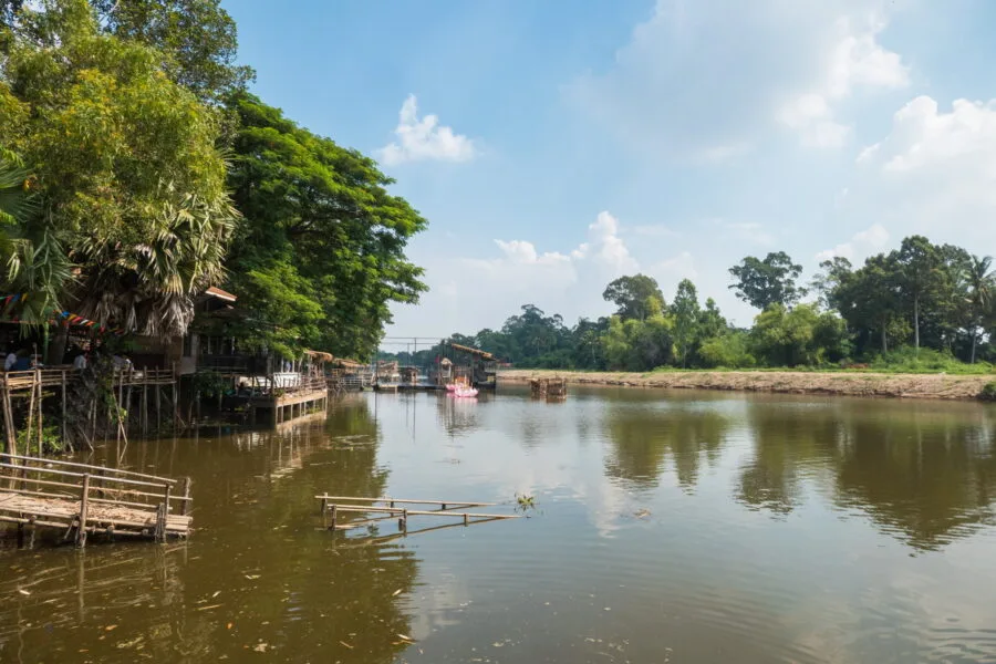 phai canal - ban rachan old market - singburi