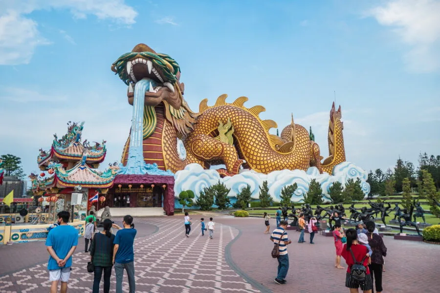 dragon descendants museum - suphan buri