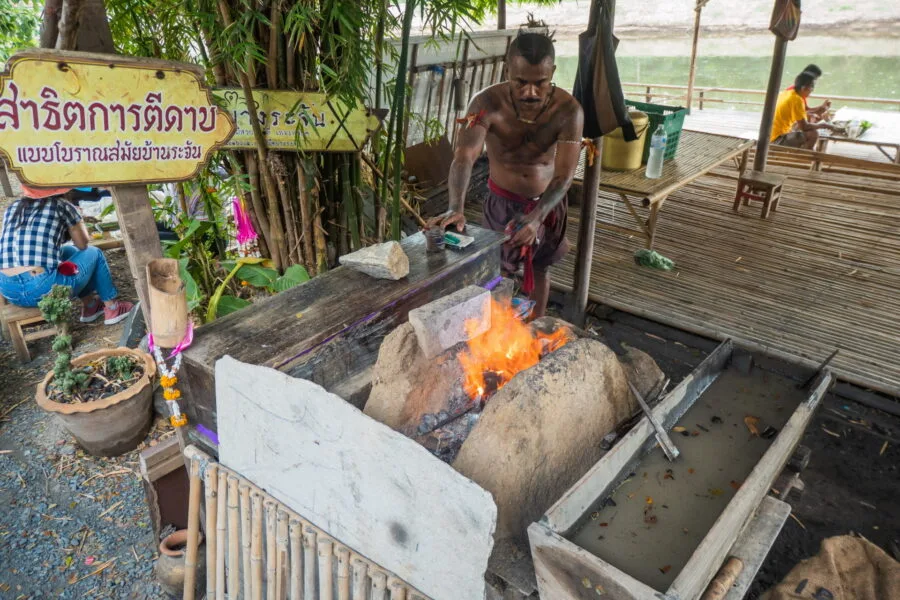 blacksmith - ban rachan old market - singburi