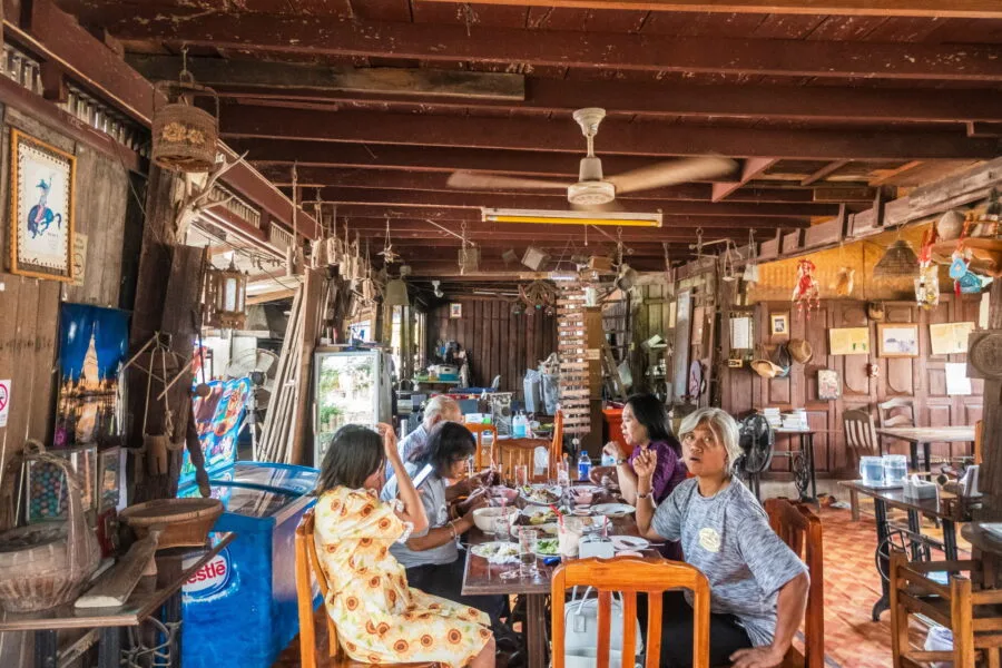 inburi restaurant interior