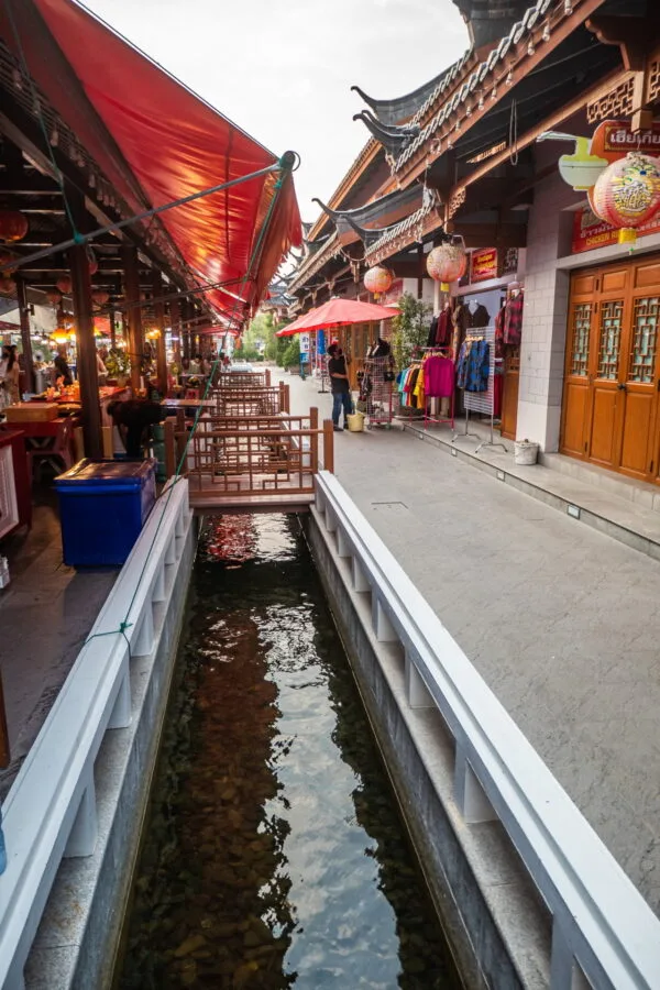 small canal - dragon descendants museum - suphan buri