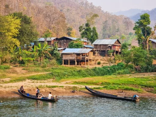 village karen long neck huay pu keng mae hong son