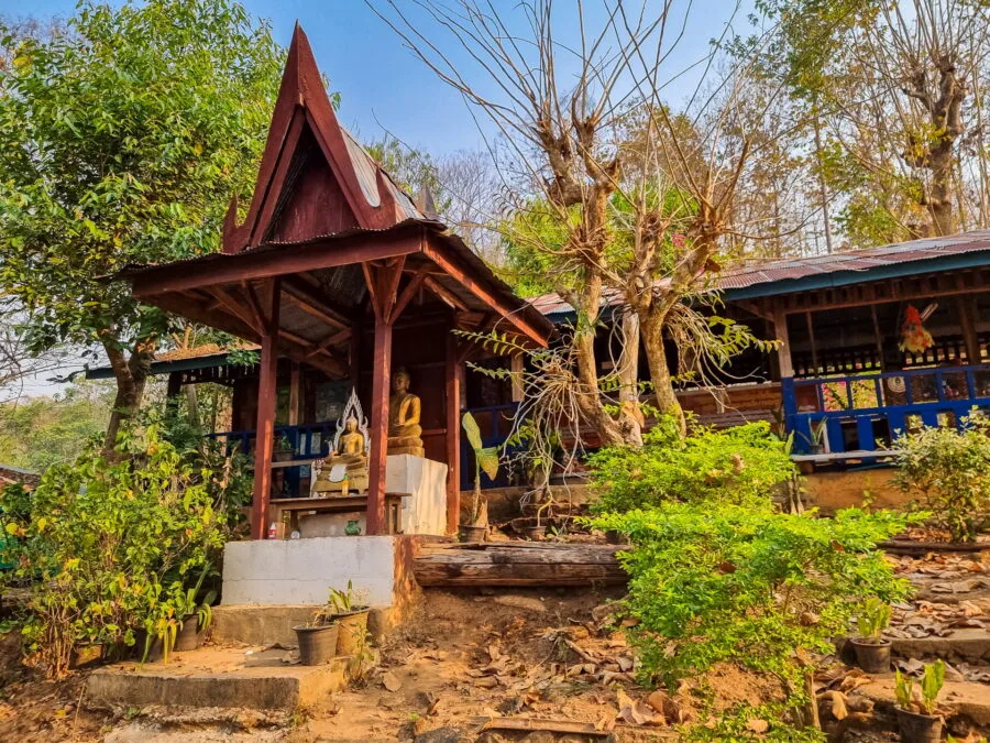 huay pu keng mae hong son village educational center