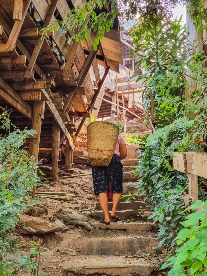 resident street village ban huay pu keng