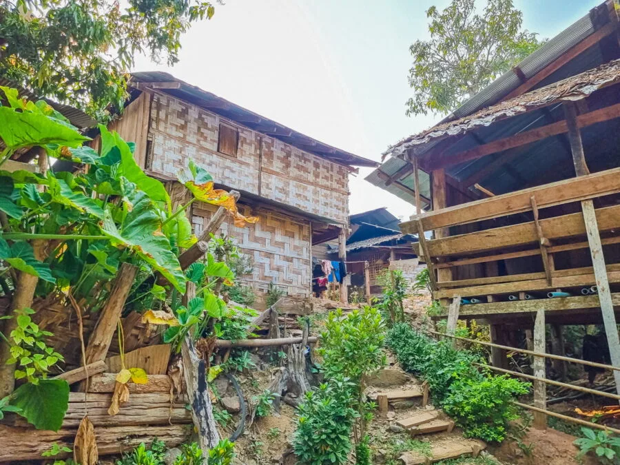 alley village ban huay pu keng