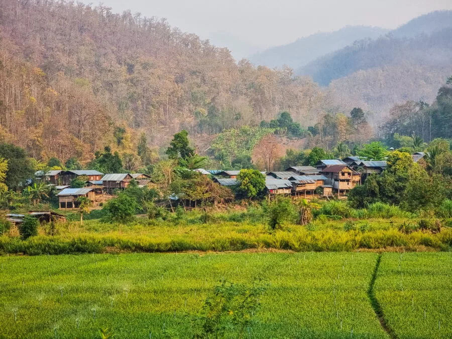 overall view village long neck huay pu keng