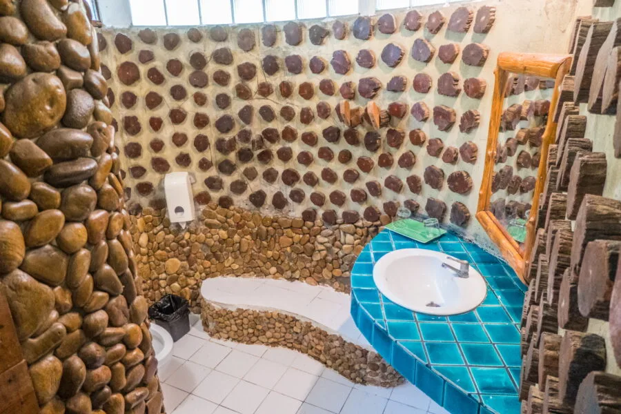 bathroom ao noi resort ko kood