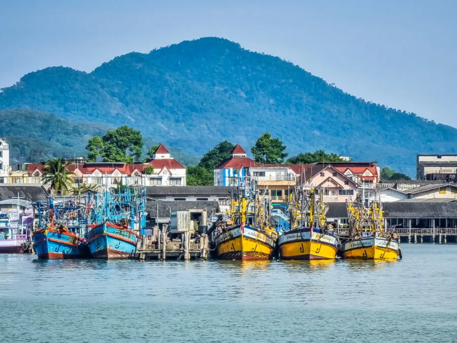 arrival port ban phe
