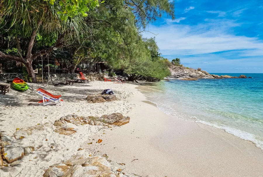 beautiful beach ao nuan ko samet