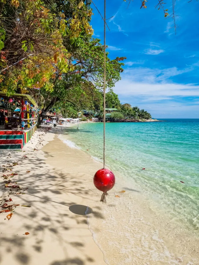 swing buoy ao chor ko samet