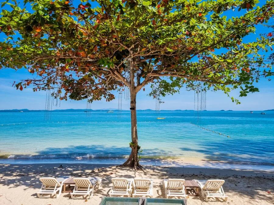 beach ao klang baan ploy sea ko samet