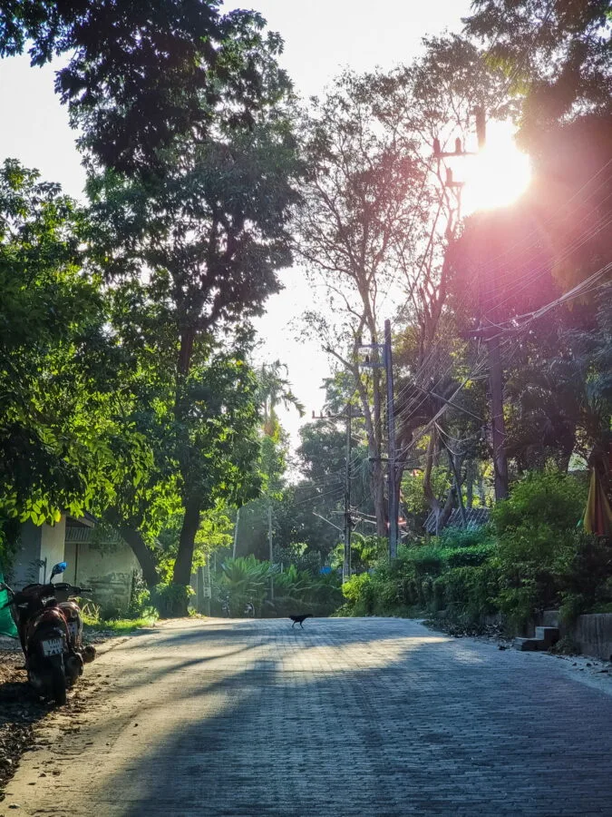 sun end of day road ko samet
