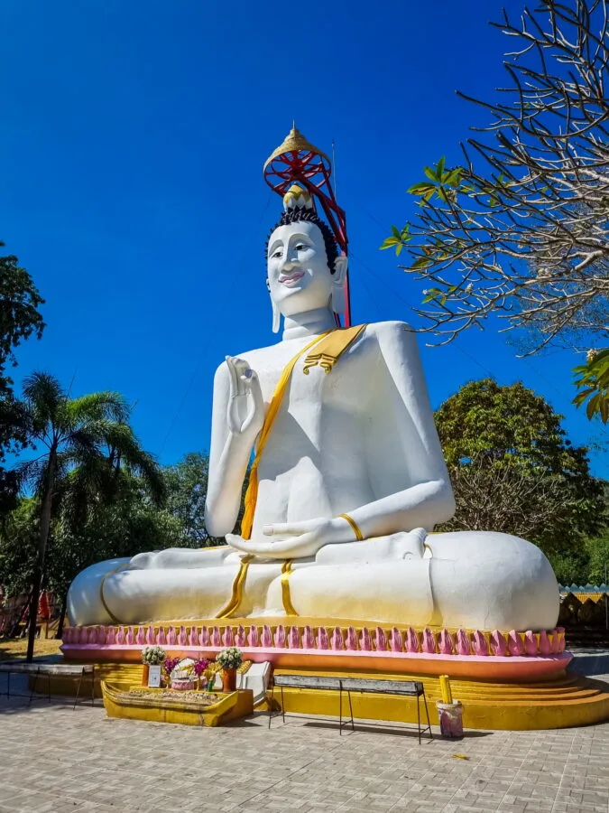 white buddha statue wat ko samet