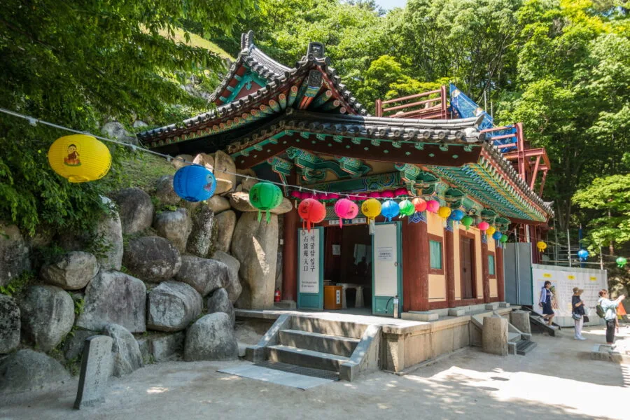 anti chamber entrance cave seokguram