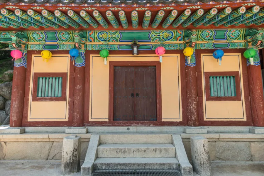 seokguram cave entrance building