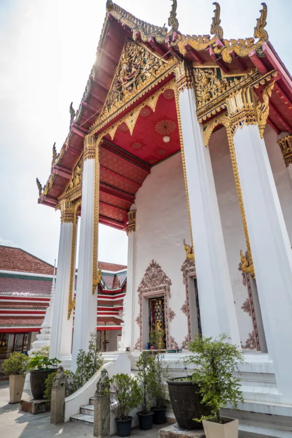 facade Wat Pathum Khongkha talat noi bangkok