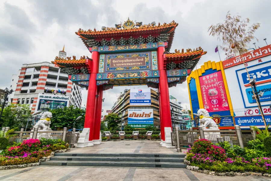 chinatown gate in bangkok