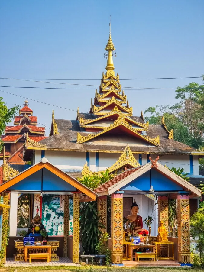 courtyard wat klang pai thailand