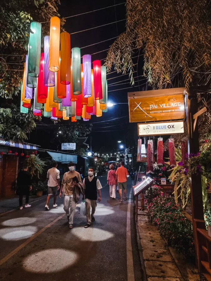 restaurants pai nightlife