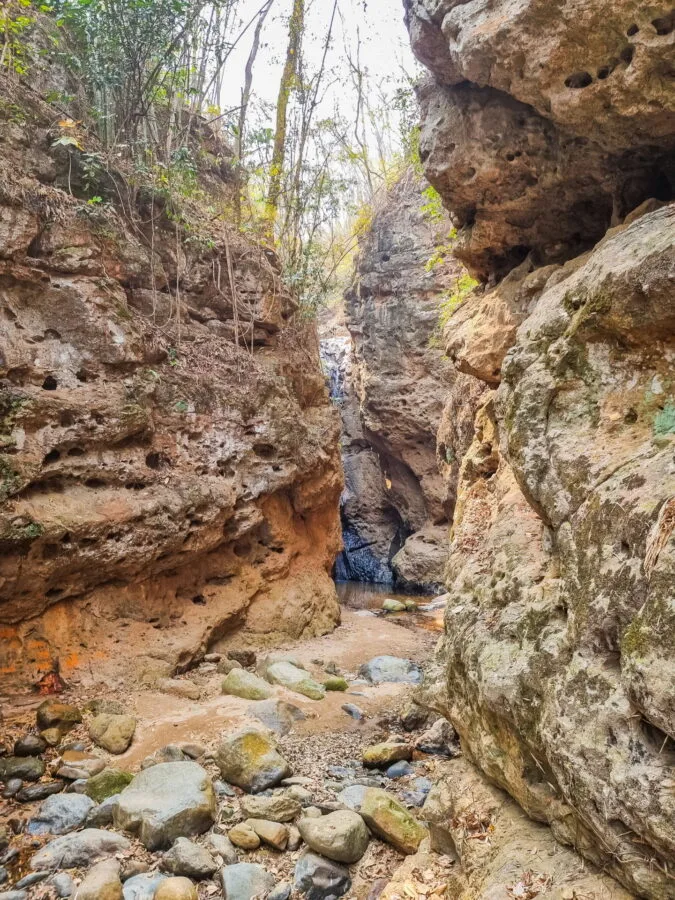 trail pam bok waterfall pai thailand