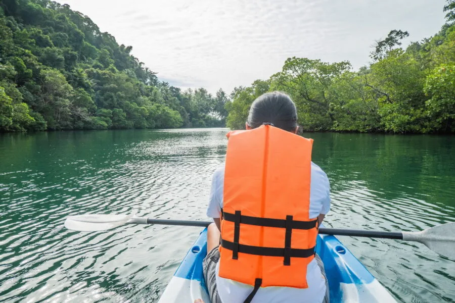 kayak sur canal bann makok ko kood