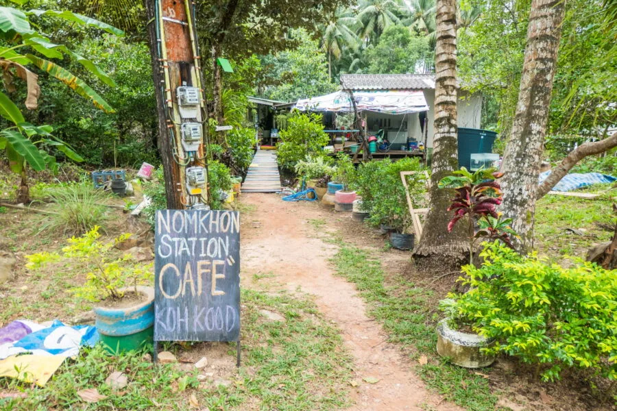 nomkhon station cafe ko kood