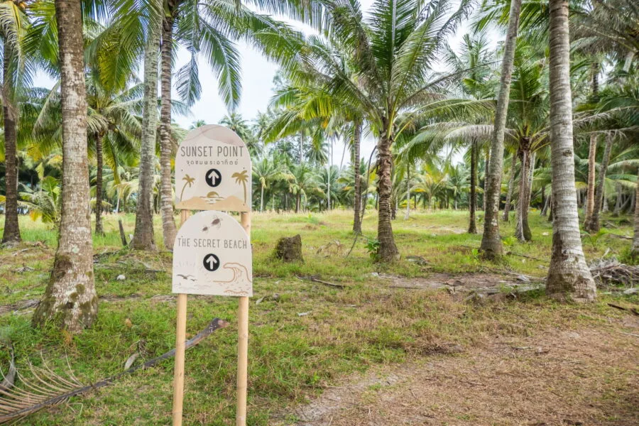 panneau secret beach ko kood