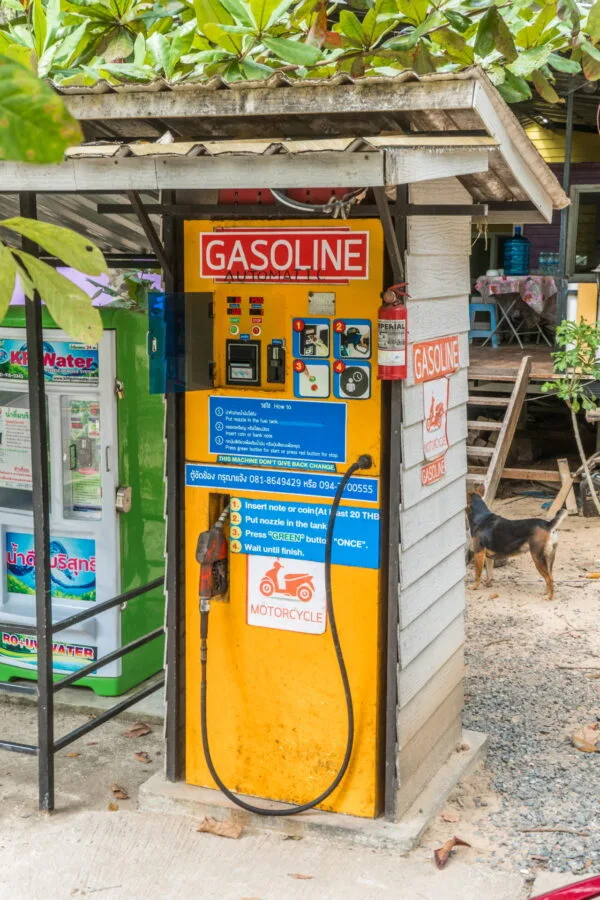 petite station essence ko kood