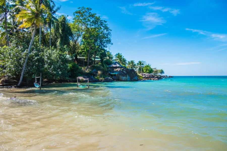 plage devant ngamkho coffee ko kood