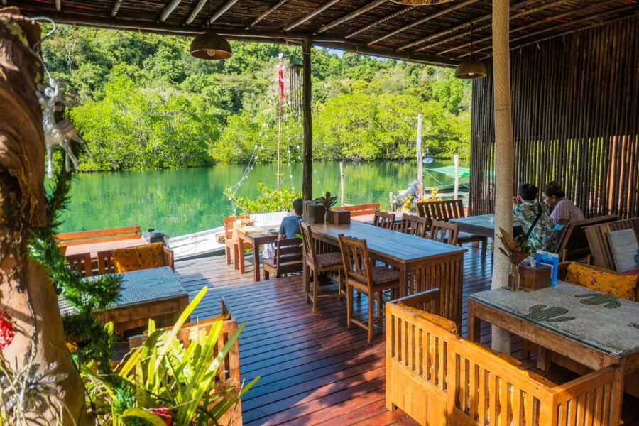 restaurant bann makok ko kood